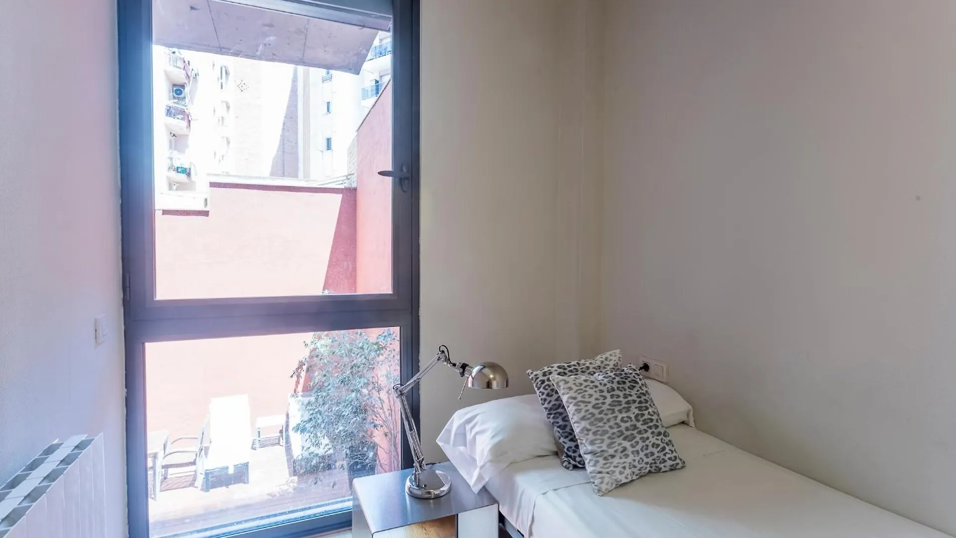My Space Emirates - Fully Equipped Apartments Near The Beach With Shared Pool Barcelona 0*,  Spain